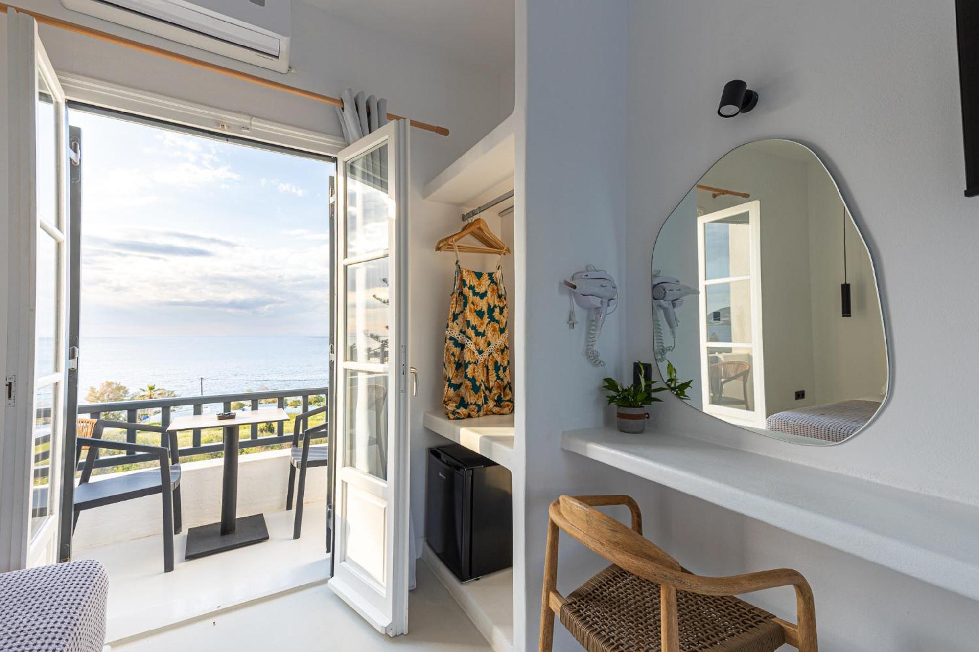 Paros Five Senses Aparthotel Exterior photo