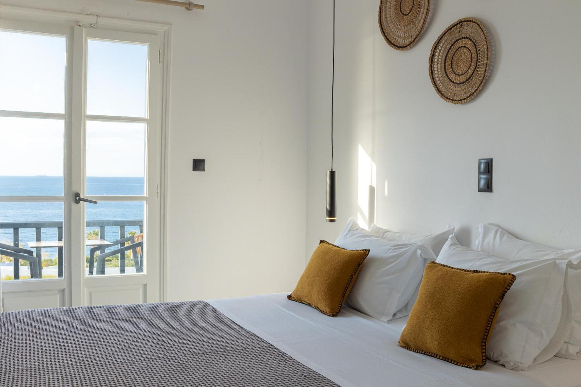 Paros Five Senses Aparthotel Exterior photo
