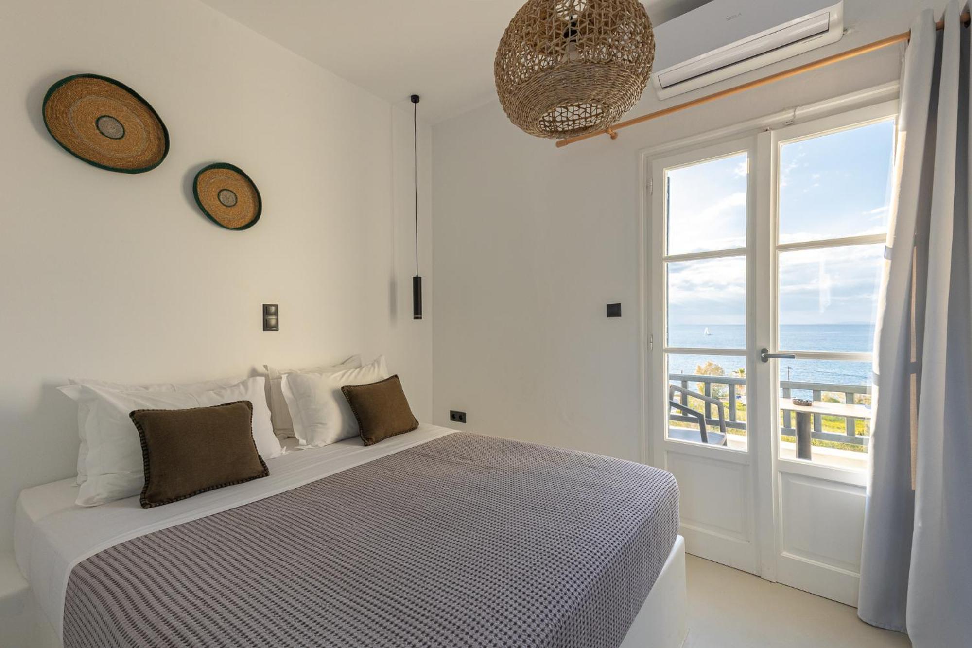 Paros Five Senses Aparthotel Exterior photo