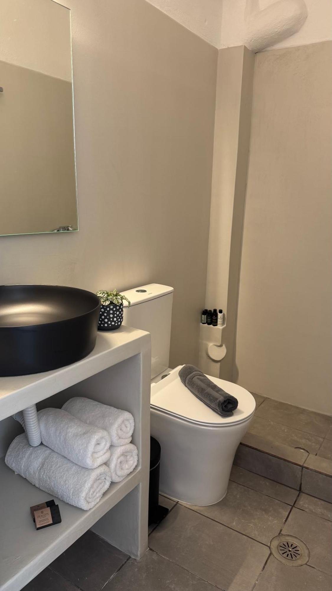Paros Five Senses Aparthotel Room photo